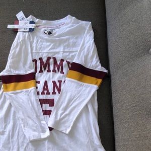 SOLD🦋Tommy Jeans Longsleeve